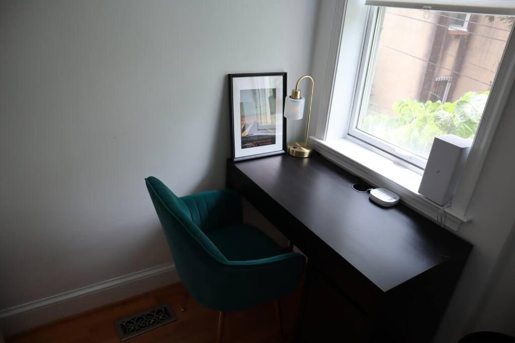 3-Bedroom House With Cute Patio Explore Dc On Foot Washington Exterior photo